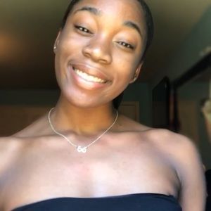 Meet your Posher, Tori
